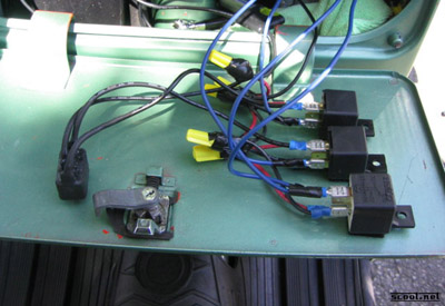 the relay setup on JJ's glovebox door